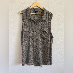 Torrid‎ Button Front Sleeveless Leopard Print Blouse Size 3(22/24) EUC